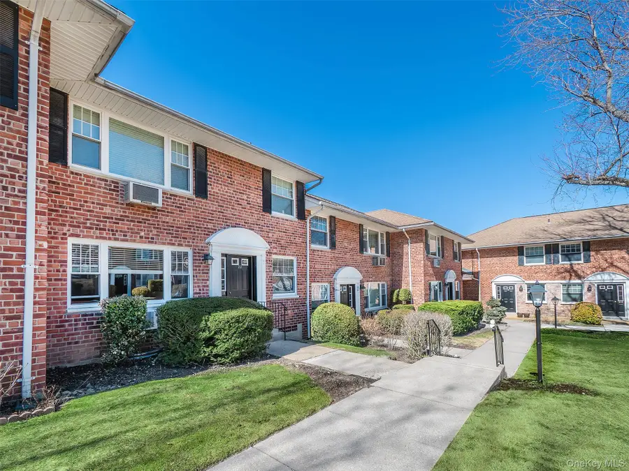 22 Madison Park #L, Port Washington, NY 11050 - #3