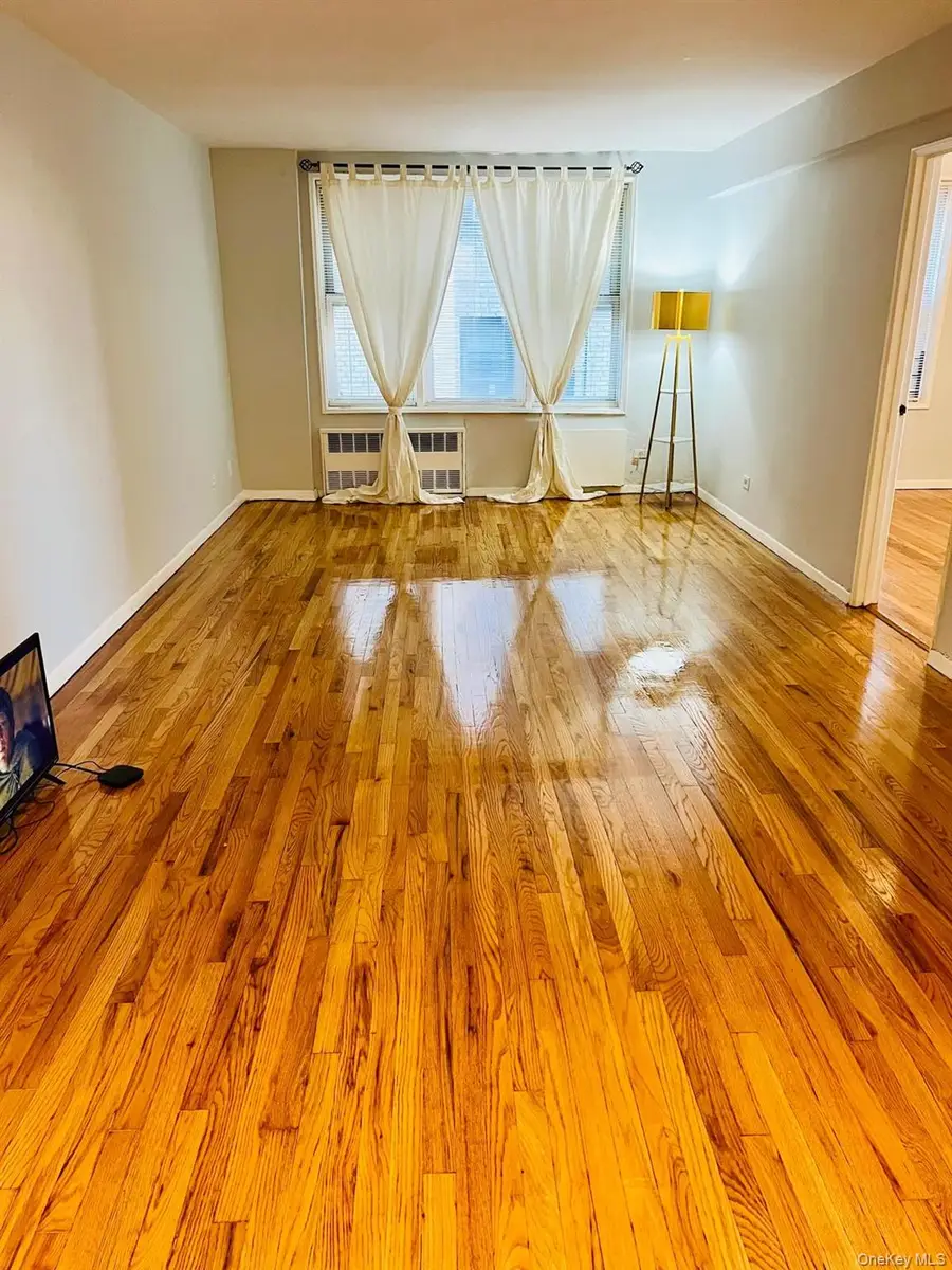 1332 Metropolitan Avenue #4K, Bronx, NY 10462 - #2