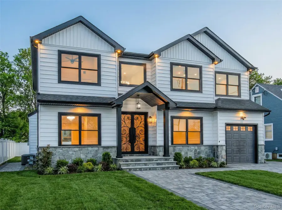 3860 Hudson Avenue, Seaford, NY 11783 - #2