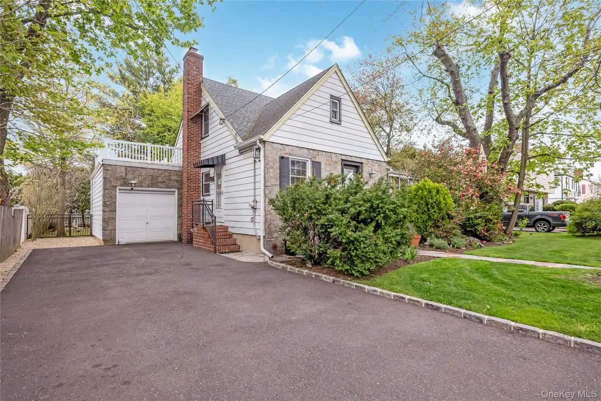 204 Franklin Avenue, Malverne, NY 11565 - #1