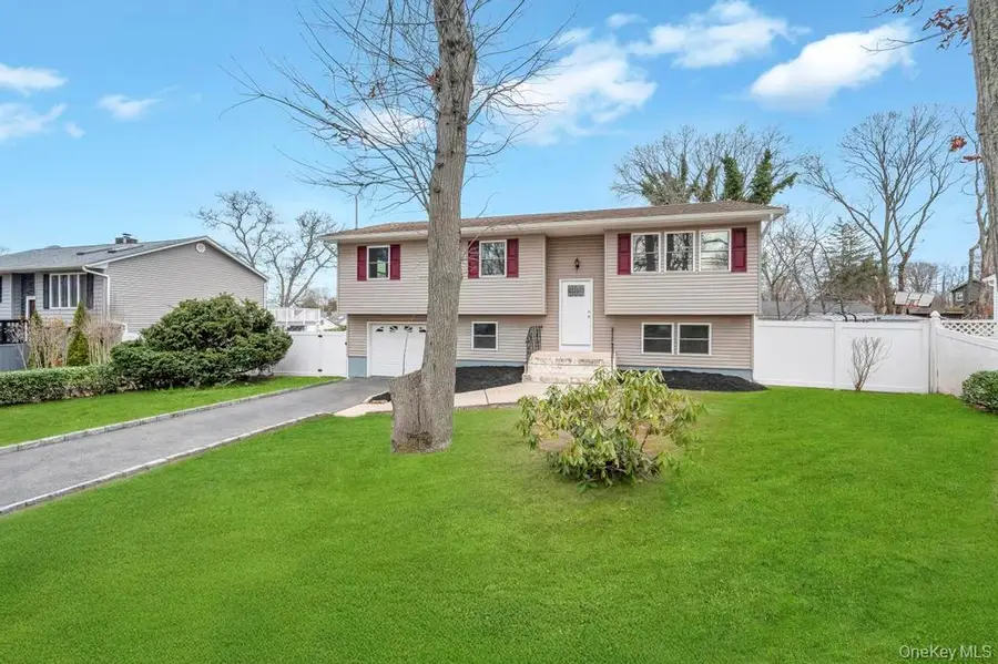 339 Avenue B, Ronkonkoma, NY 11779 - #3