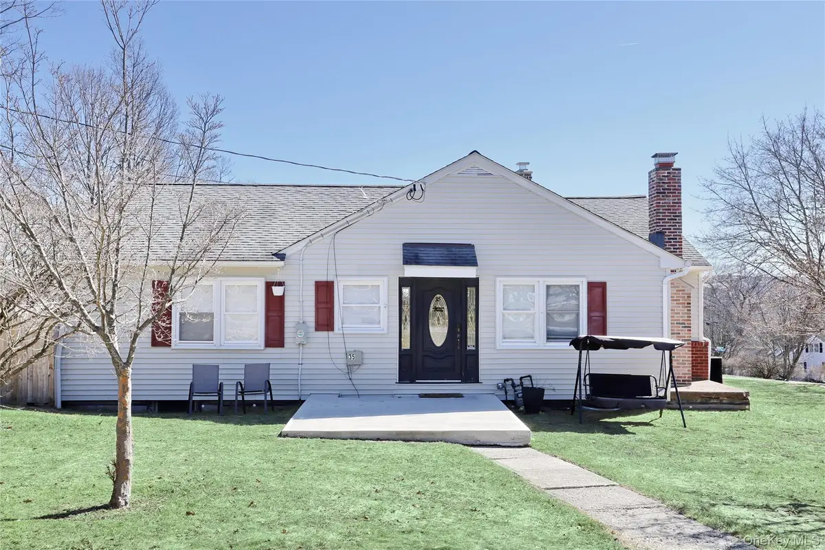 35 Mid Oaks Street, Monroe, NY 10950 - #1