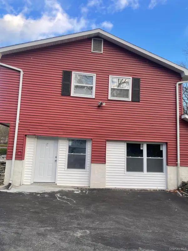 8 Albie Drive, Hyde Park, NY 12538