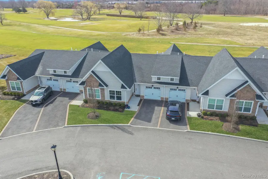 3104 Fox Hill Drive, Baiting Hollow, NY 11933 - #3