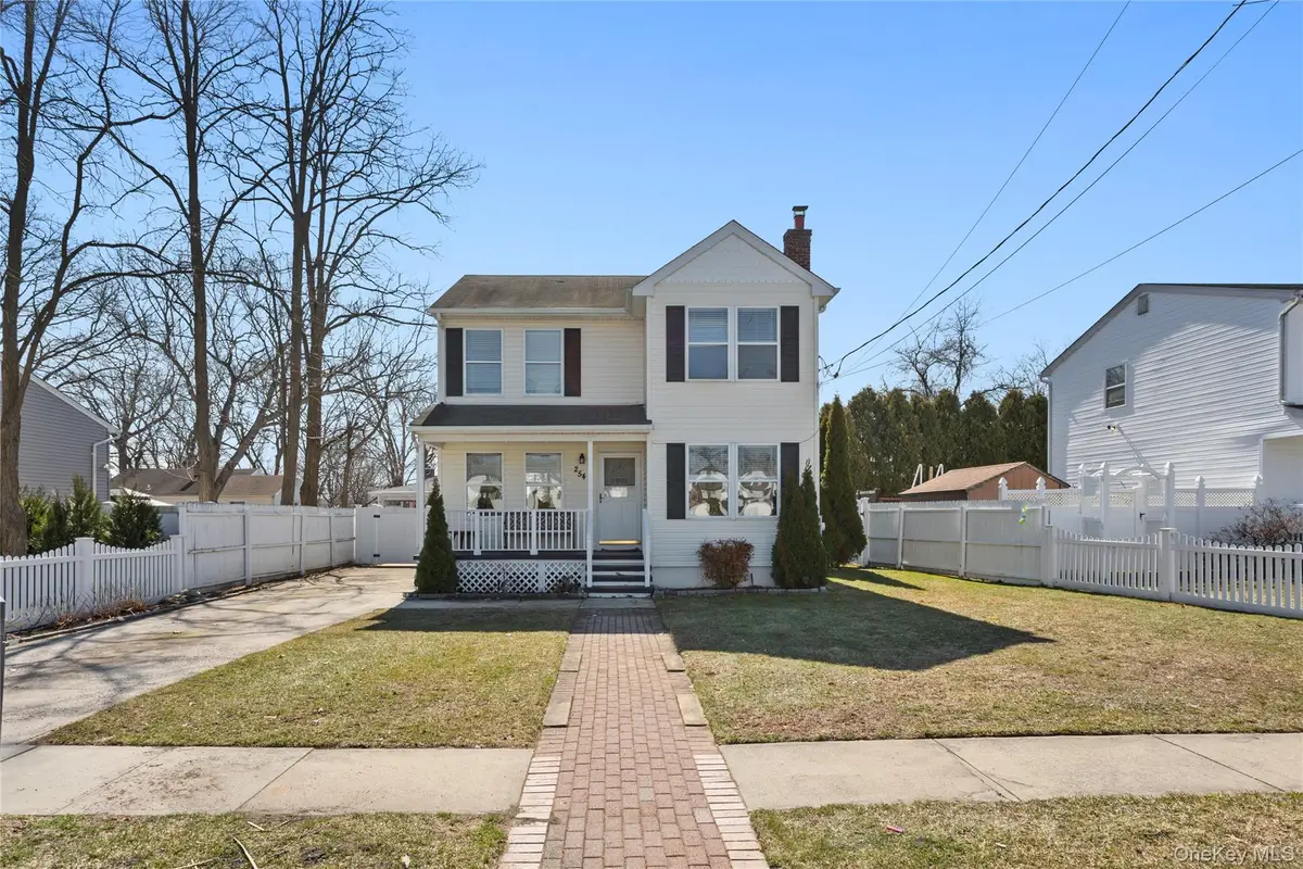 254 40th Street, Copiague, NY 11726 - #1