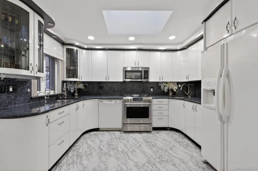 64-33 Alderton Street, Rego Park, NY 11374 - #2