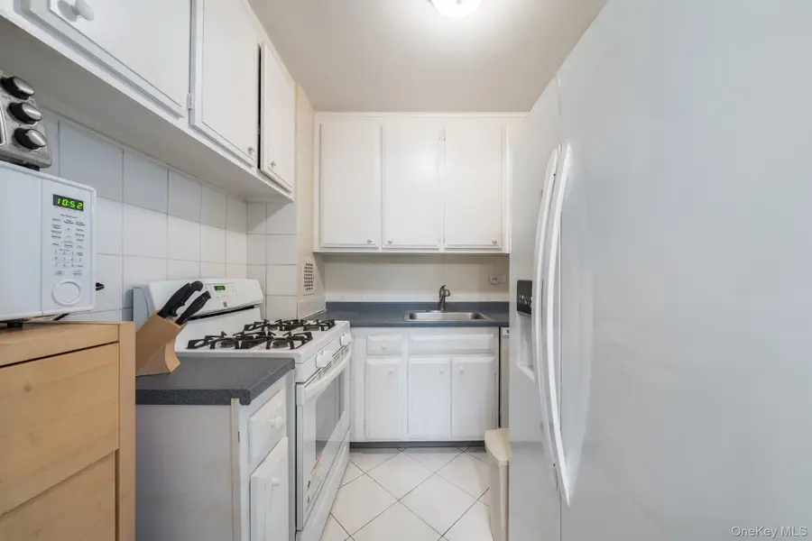 85-15 Main Street #3E, Briarwood, NY 11435 - #2