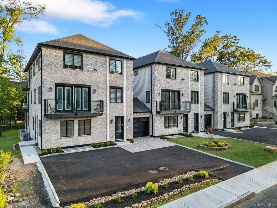 27 Ellish Parkway #103, Spring Valley, NY 10977 - #2