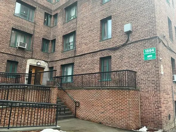 1594 Metropolitan Avenue #MH, Bronx, NY 10462