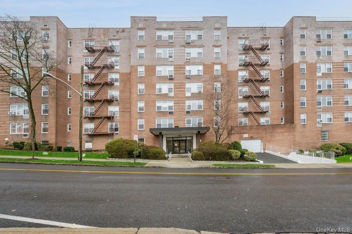 1 Oakridge Place #1G, Eastchester, NY 10709 - #1