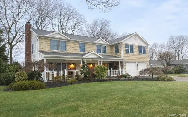 46 Wilmont Turn, Coram, NY 11727