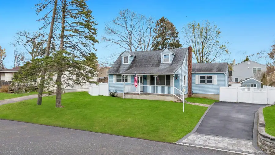 8 Lama Drive, Shirley, NY 11967 - #2