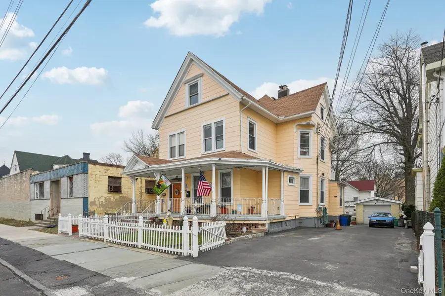 39 N 10th Avenue, Mount Vernon, NY 10550 - #3