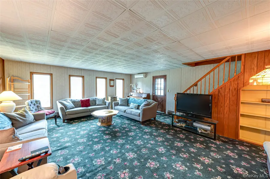 55 Ball Park Lane, Hicksville, NY 11801 - #2