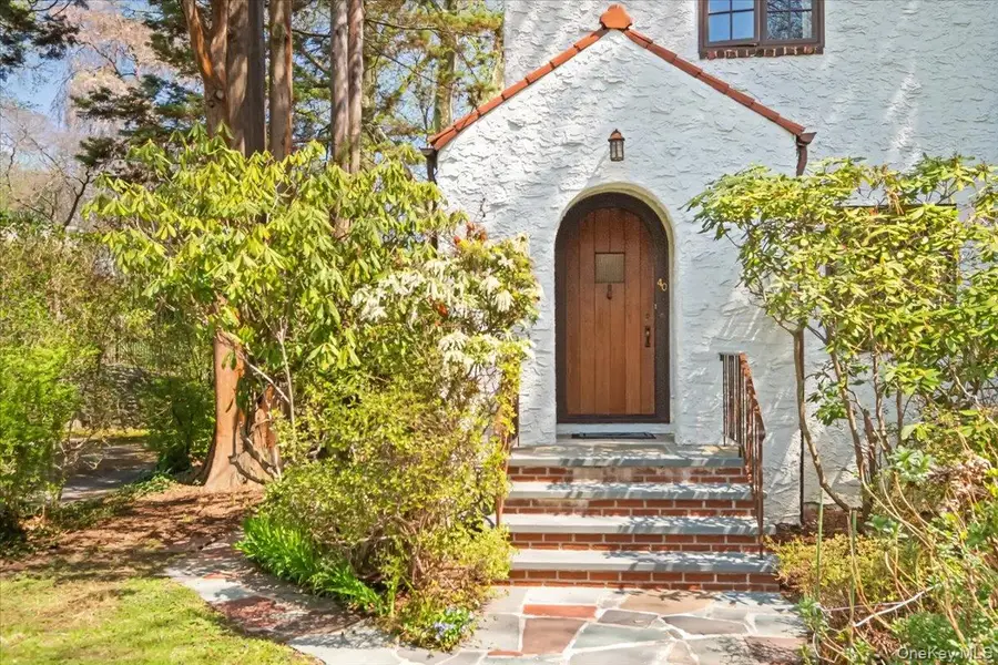 40 Lookout Circle, Larchmont, NY 10538 - #3