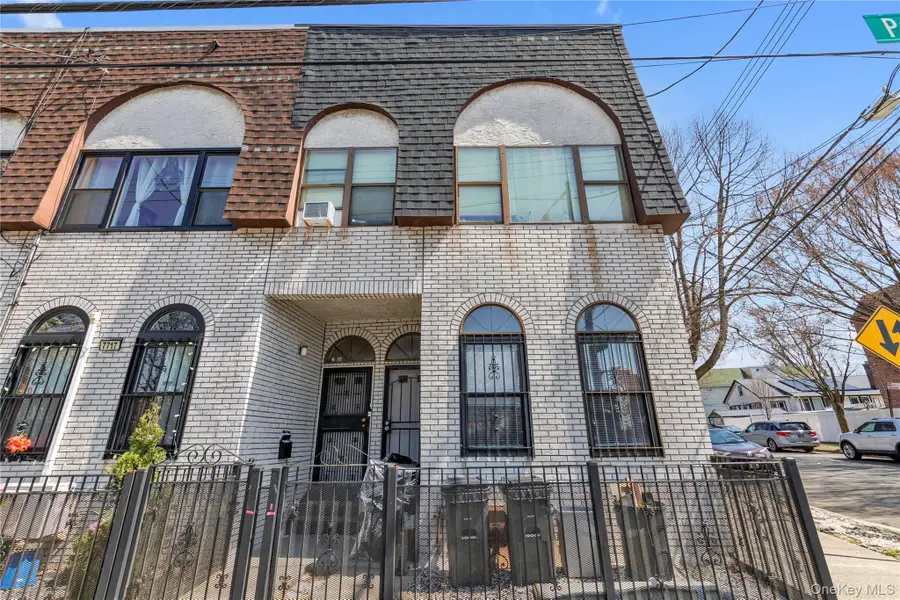 7719 Parsons Boulevard, Fresh Meadows, NY 11366 - #3