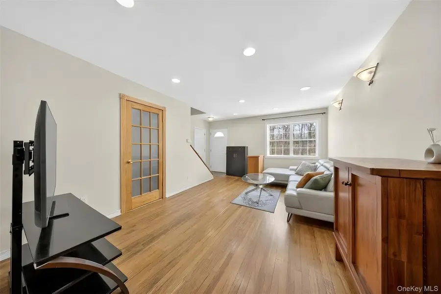 69-20 199th Street, Fresh Meadows, NY 11365 - #3