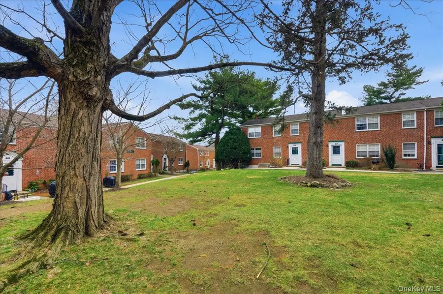 186 Pine Wood #56, Hartsdale, NY 10530 - #2