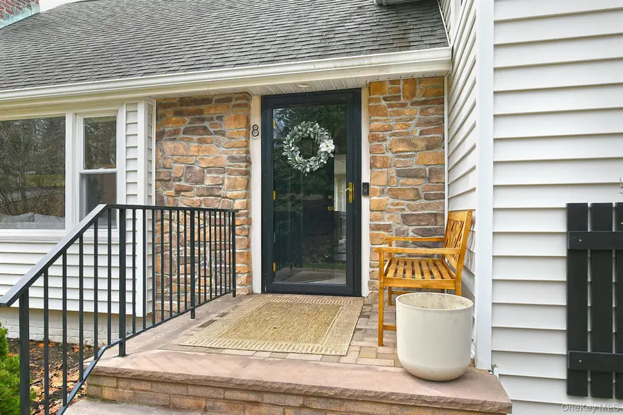 8 Sherwood Drive, Huntington, NY 11743 - #3