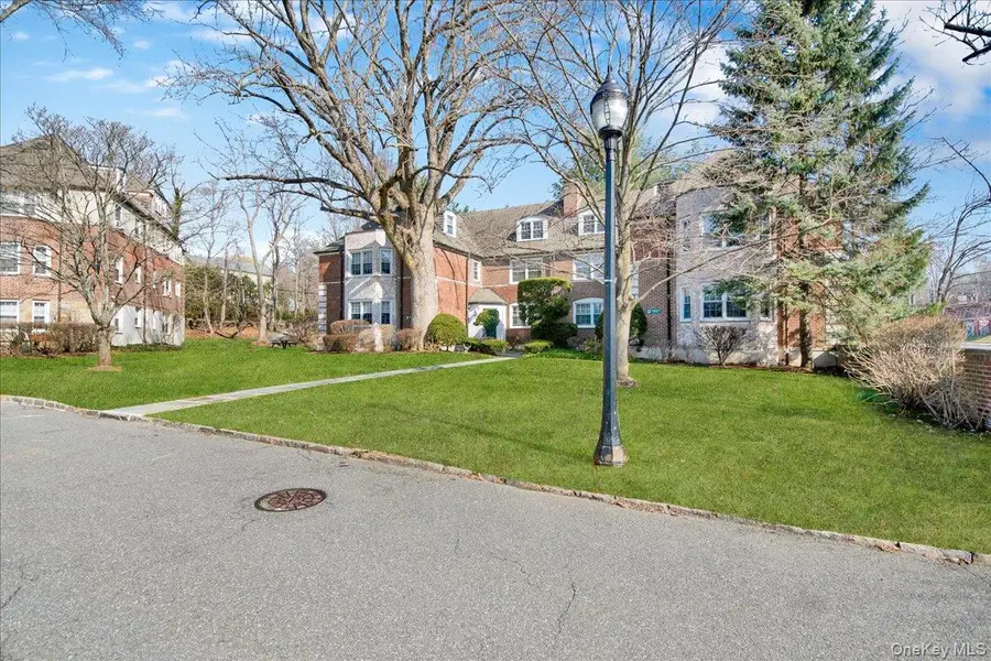 3 Sentry Place #2A, Scarsdale, NY 10583 - #2