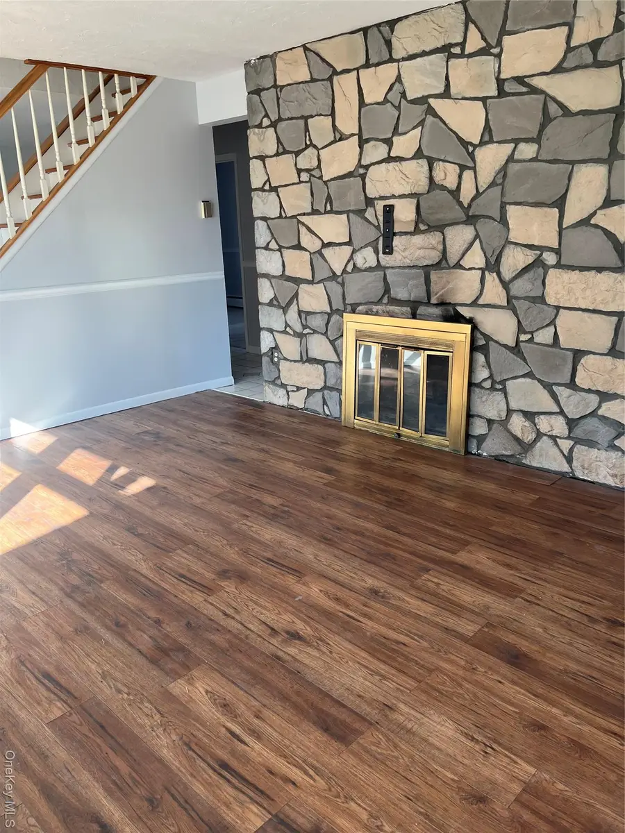 54 Ramble Lane, Levittown, NY 11756 - #3