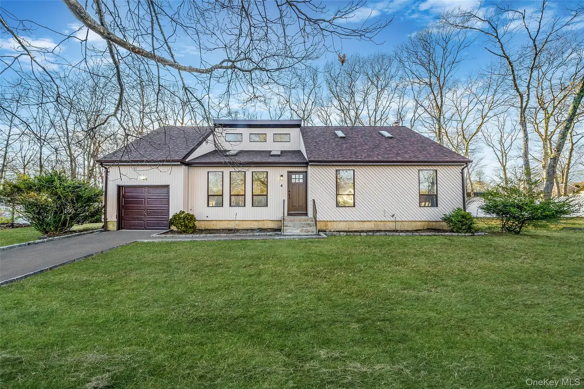 4 Rainbow Court, Middle Island, NY 11953 - #1