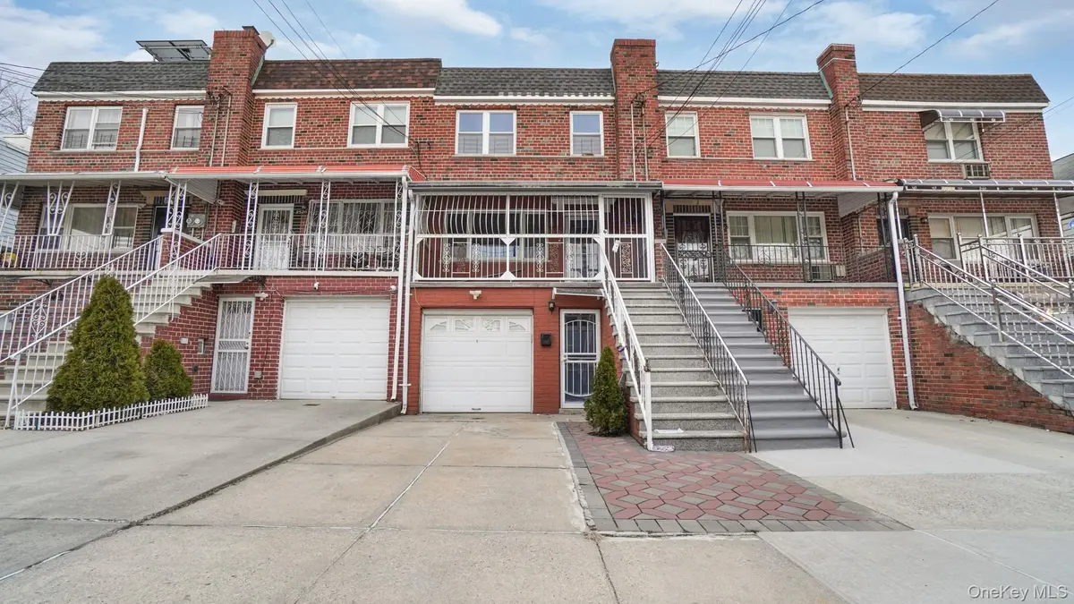 2524 Radcliff Avenue, Bronx, NY 10469 - #1