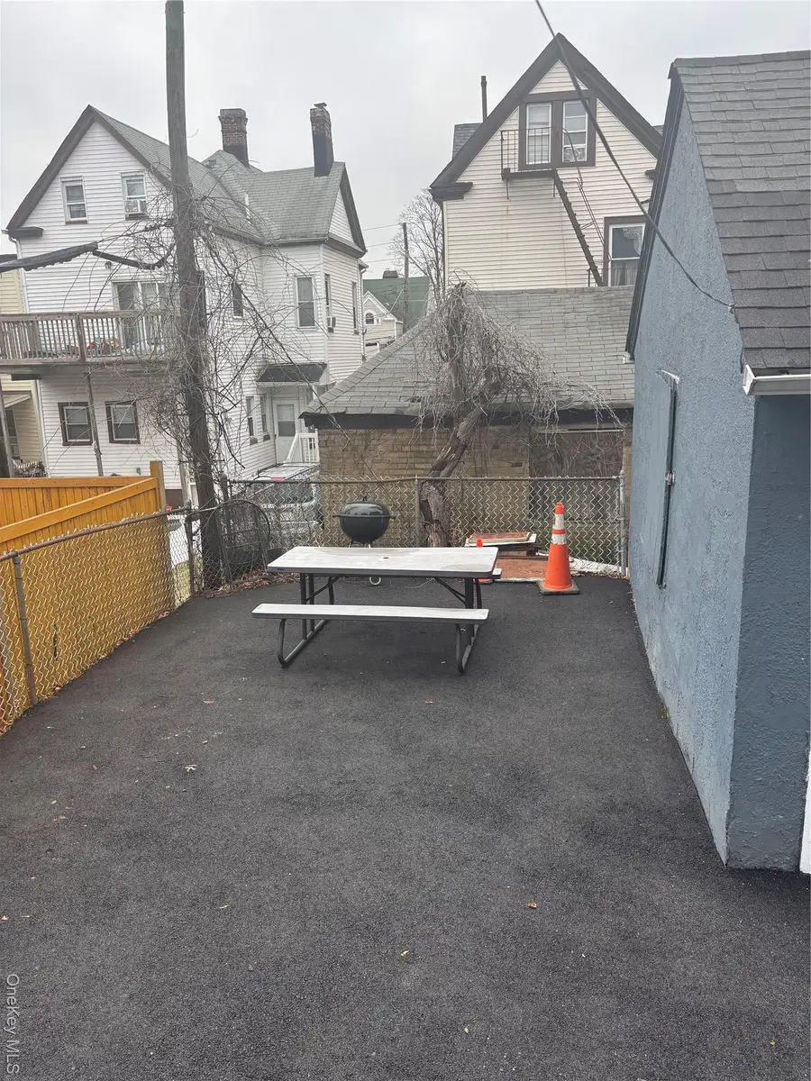 302 S 5th Avenue, Mount Vernon, NY 10550 - #3