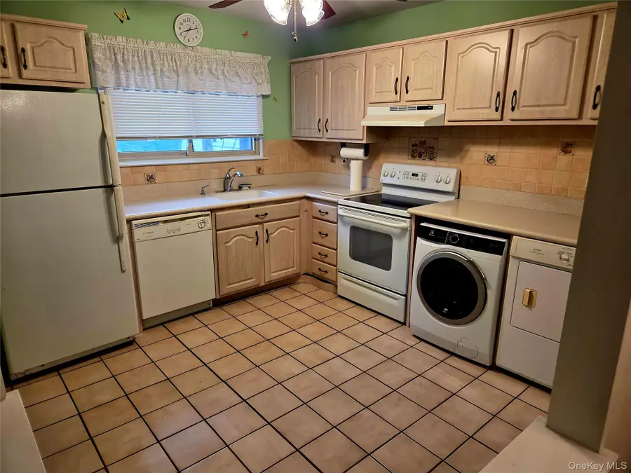 650 Newbridge Road #36, East Meadow, NY 11554 - #2