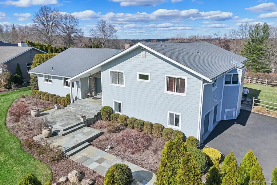 17 Magnolia Drive, Rye Brook, NY 10573 - #3