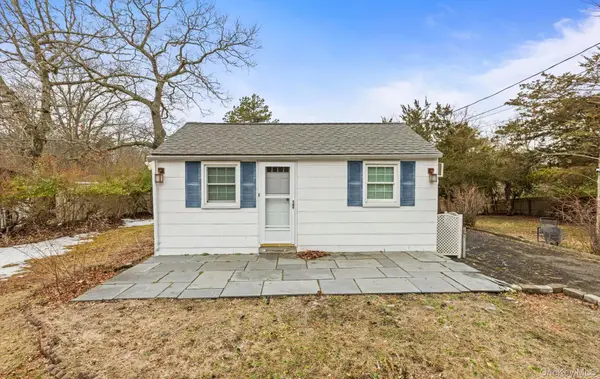 902 Old Medford Avenue, Medford, NY 11763