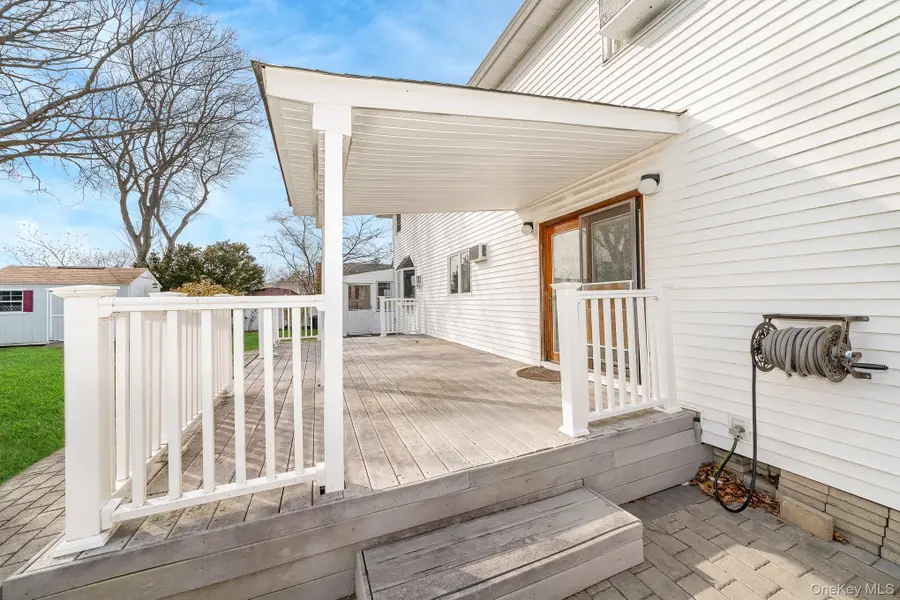 30 Poplar Avenue, Farmingdale, NY 11735 - #3