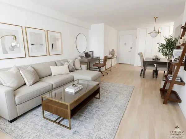 77 Fulton Street #6F, New York (Manhattan), NY 10038