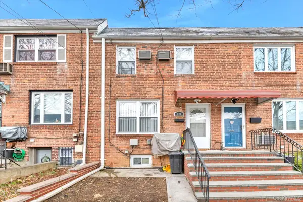 7-20 160th Street, Whitestone, NY 11357