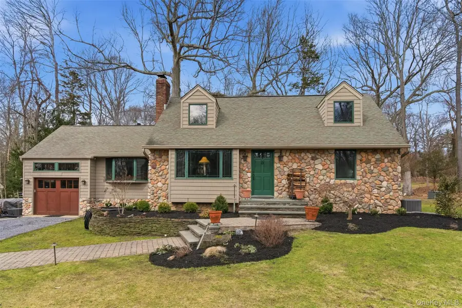 5 Cherrylawn Lane, Northport, NY 11768 - #2