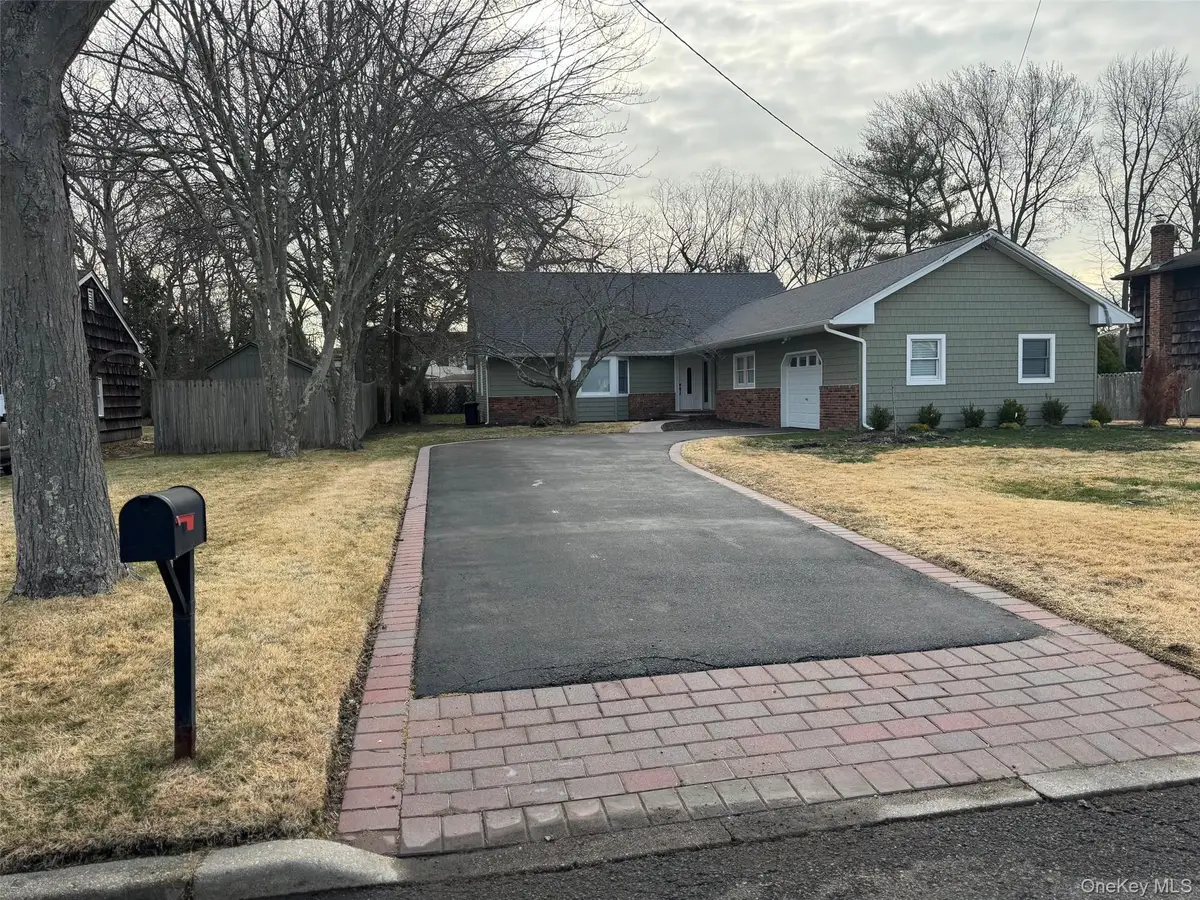 43 W Shore Road, Oakdale, NY 11769 - #1