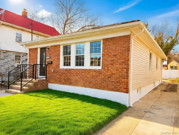 12323 Milburn Street, Springfield Gardens, NY 11413