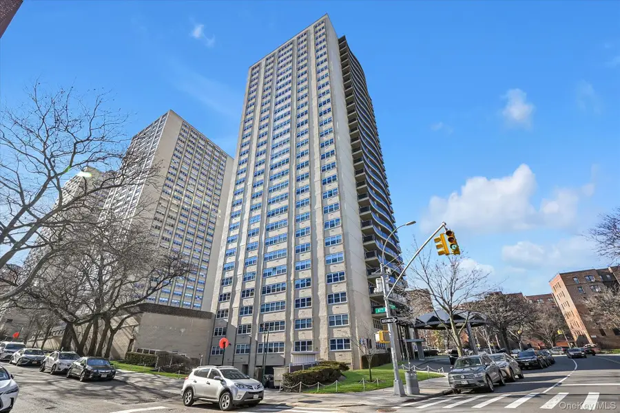 6636 Yellowstone Boulevard #2C, Forest Hills, NY 11375 - #2