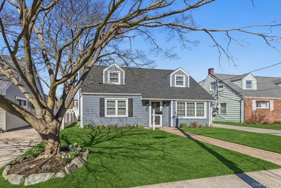 86 Oceanview Avenue, Valley Stream, NY 11581 - #2