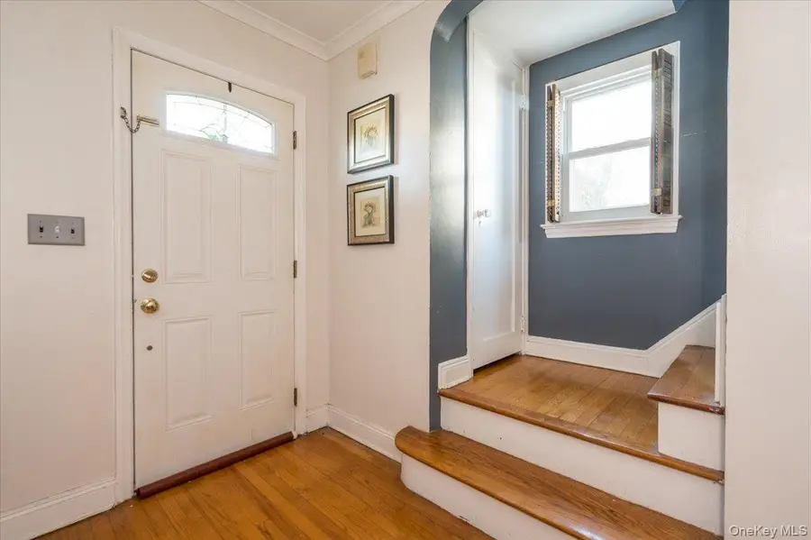 64 E Chester Street, Valley Stream, NY 11580 - #2