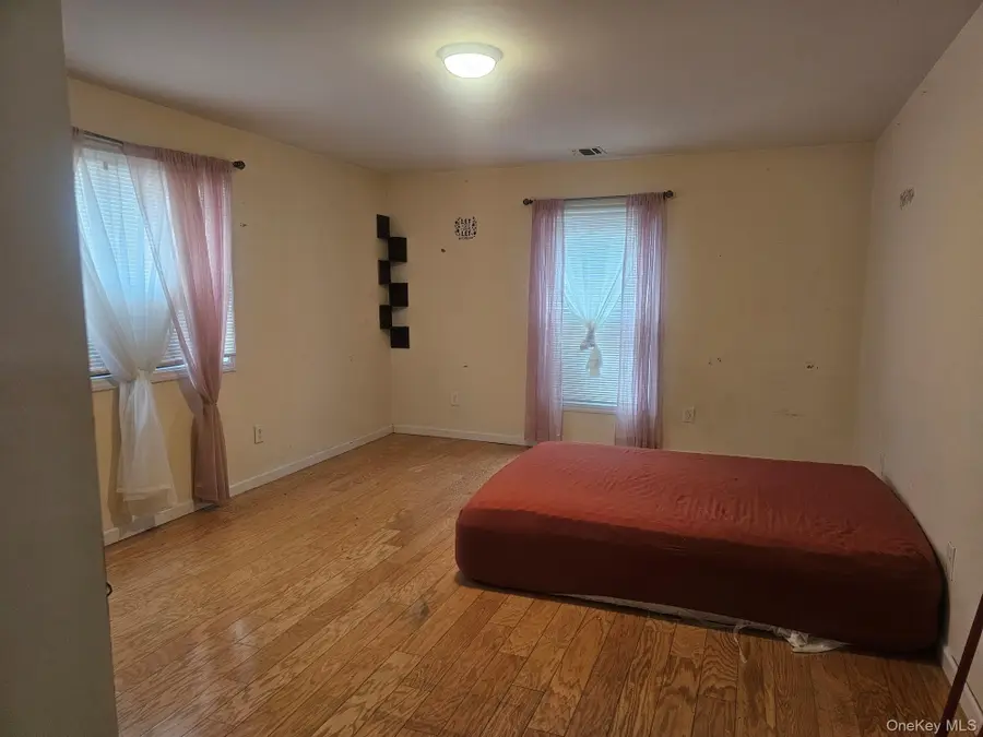 558 Meade Avenue, Bellport, NY 11713 - #3