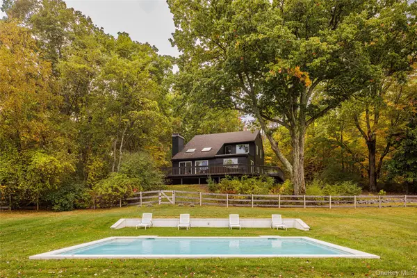 181 Lockwood Road, Claverack, NY 12521