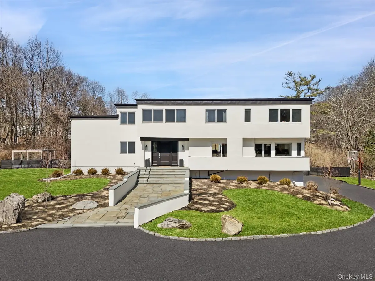 15 Haights Cross Road, Chappaqua, NY 10514 - #1