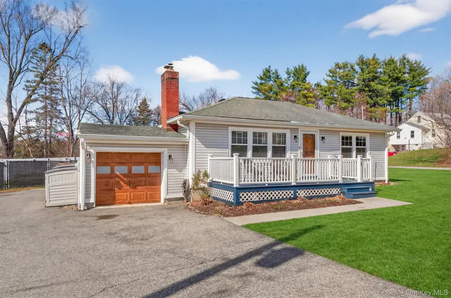 24 Linda Place, Fishkill, NY 12524 - #2