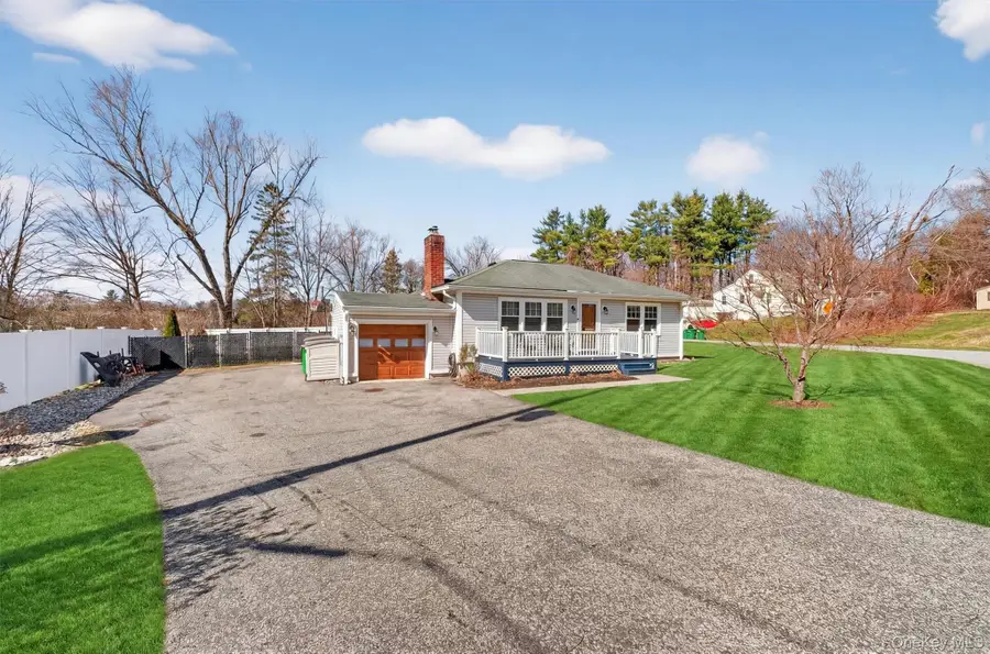 24 Linda Place, Fishkill, NY 12524 - #3