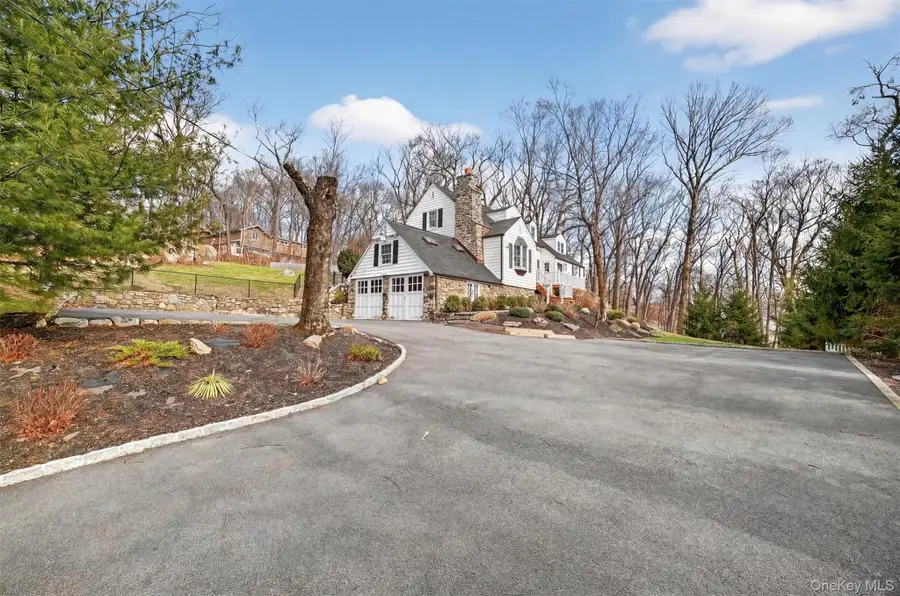 69 Locust Avenue, Cortlandt Manor, NY 10567 - #3