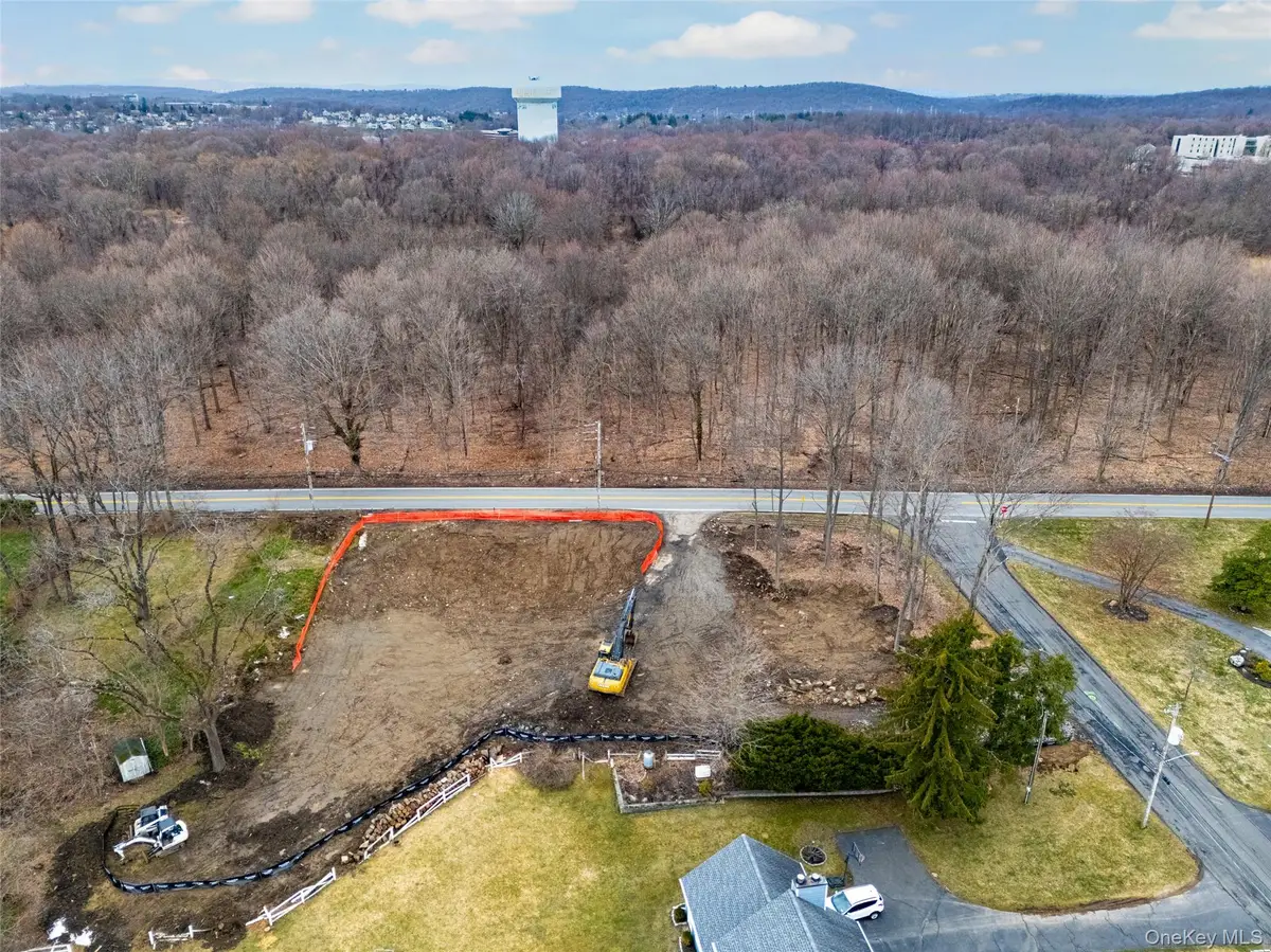 2 Halsey Place, Valhalla, NY 10595 - #1