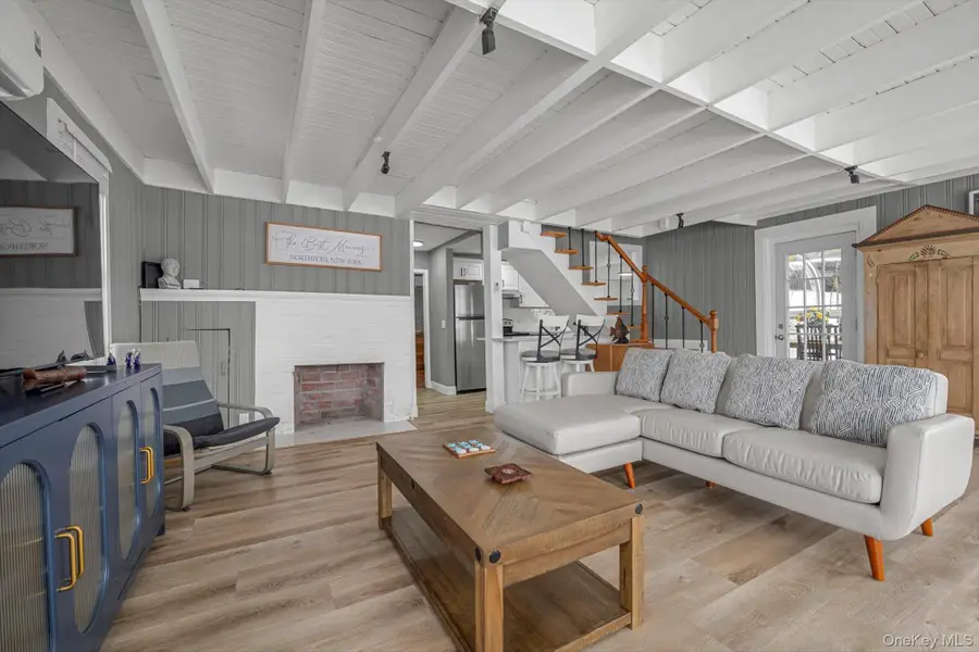 201 Woodbine Avenue, Northport, NY 11768 - #2