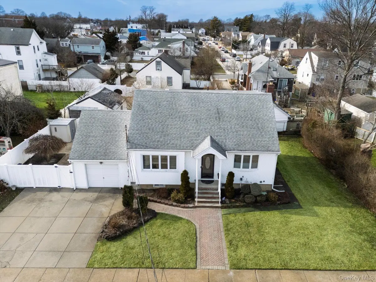 158 Roosevelt Avenue, Freeport, NY 11520 - #1