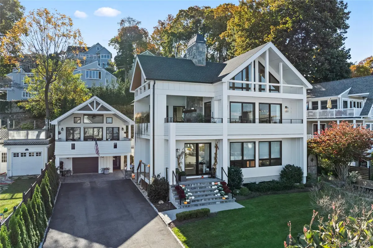 521 Adams Street, Centerport, NY 11721 - #1